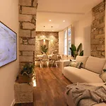 Lägenhet Bravissimo Ferreries, Unique 3-bedroom Girona